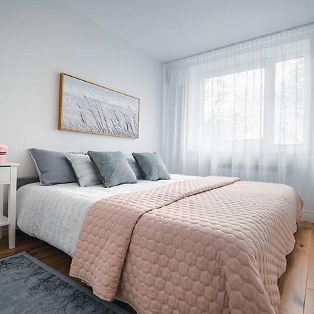 New Luxury 3Br Apartment In Old Town, Free Parking Хаапсалу Экстерьер фото