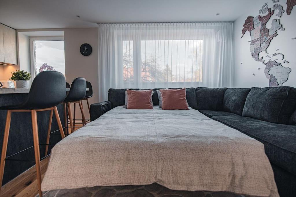 New Luxury 3Br Apartment In Old Town, Free Parking Хаапсалу Экстерьер фото