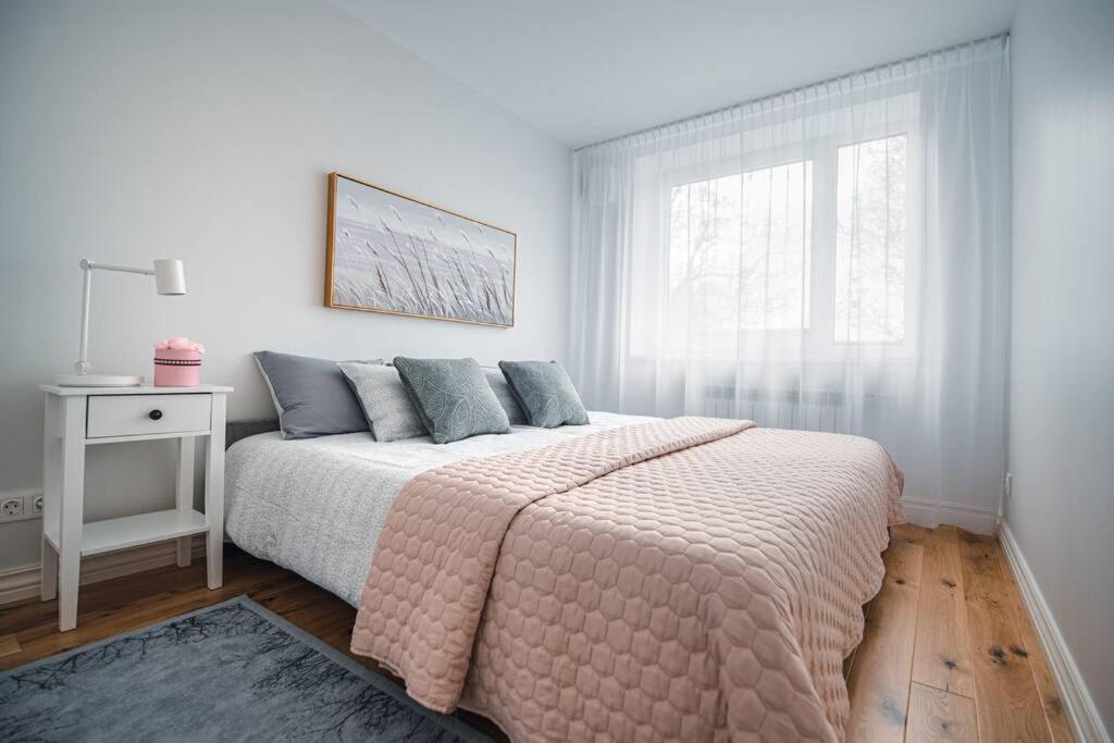 New Luxury 3Br Apartment In Old Town, Free Parking Хаапсалу Экстерьер фото